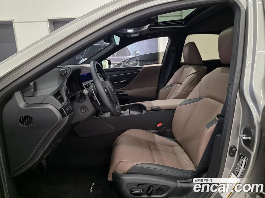 Lexus ES 2025 из KR, фото 10