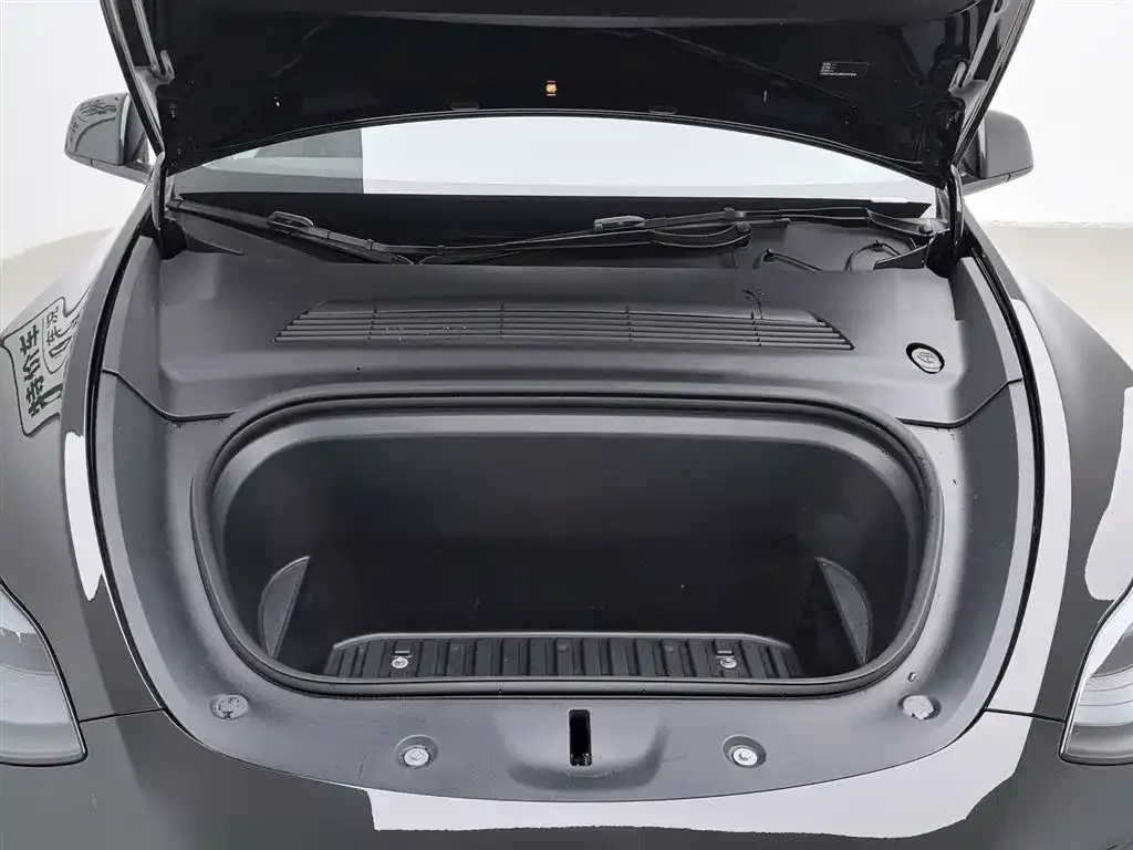 Tesla Model Y 2024 из CN, фото 6