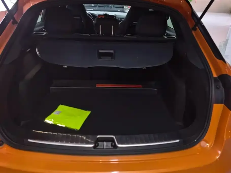 Lynk & Co 02 Hatchback 2021 из CN, фото 4