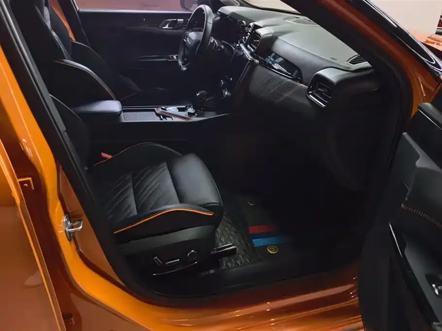 Lynk & Co 02 Hatchback 2021 из CN, фото 8
