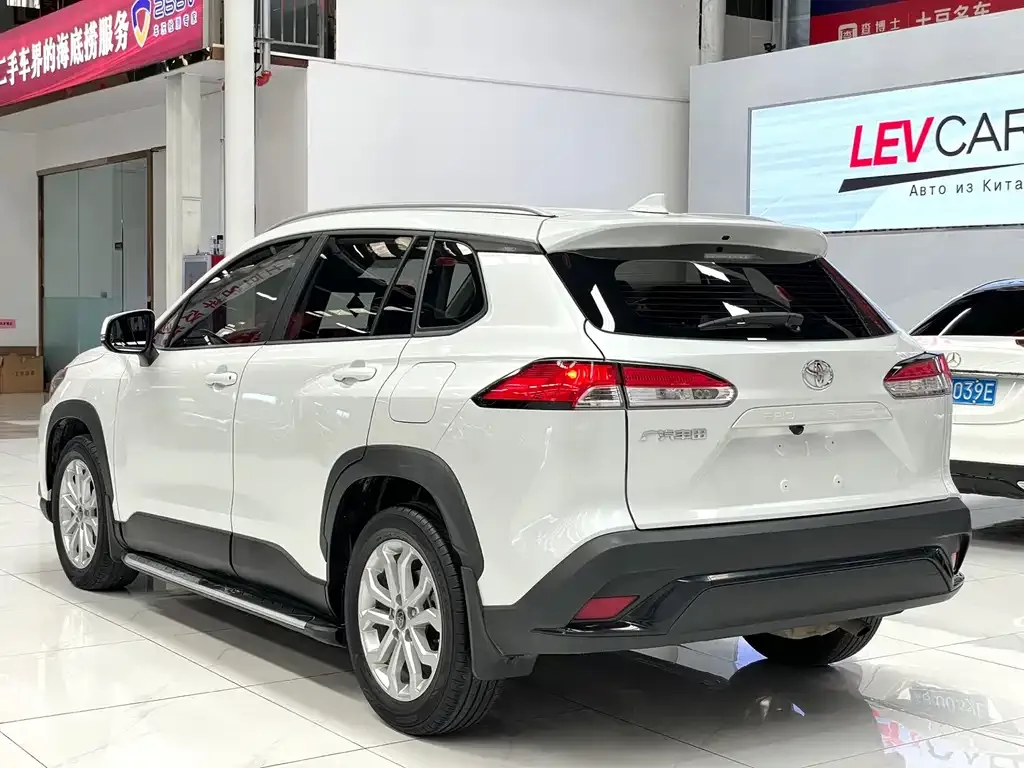 Toyota Frontlander 2022 из CN, фото 4