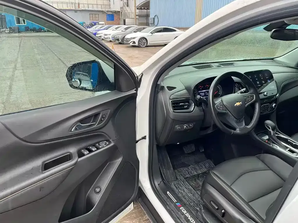 Chevrolet Equinox 2022 из CN, фото 2
