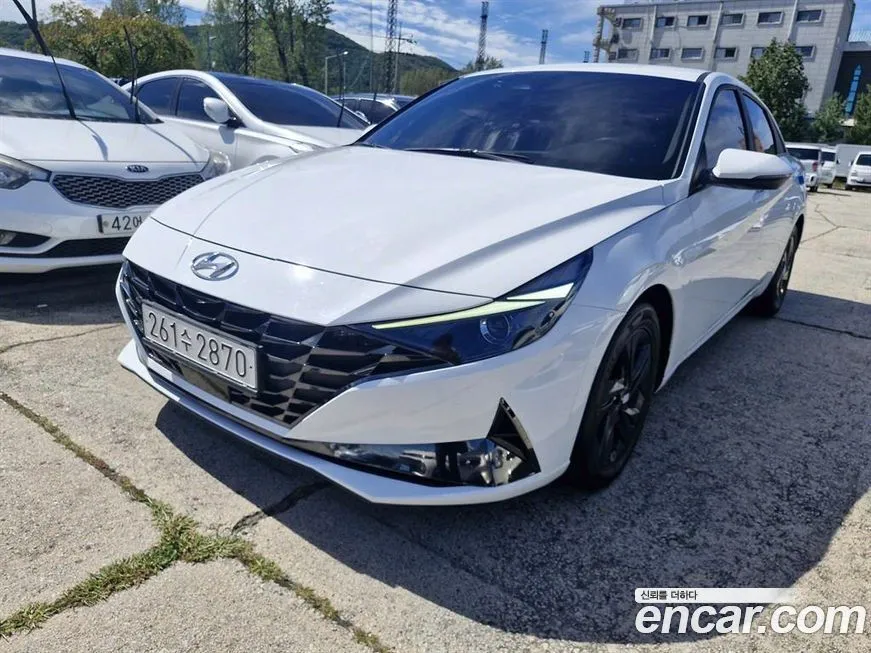 Hyundai AVANTE — фото 1
