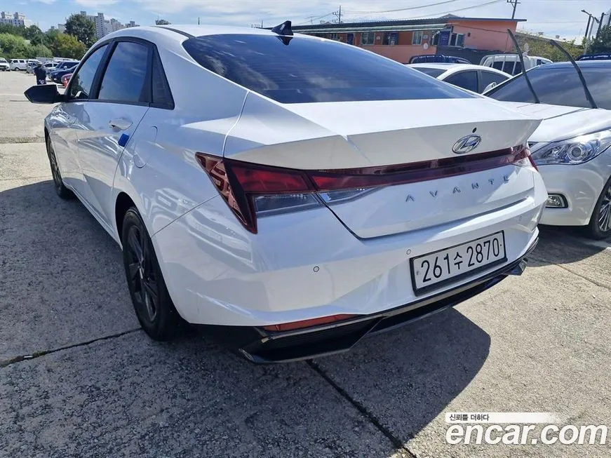 Hyundai AVANTE — фото 4