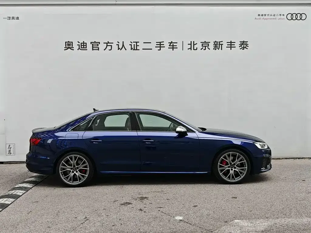 Audi S4 2024 из CN, фото 9