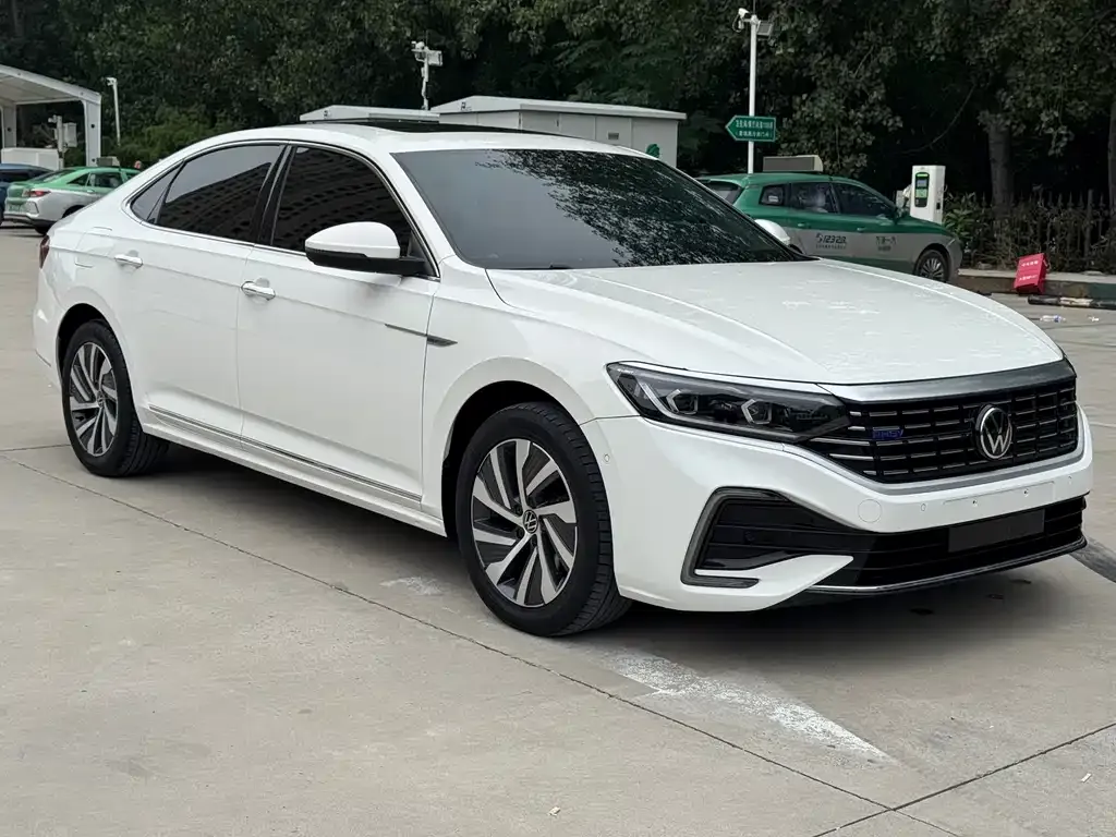 Volkswagen Passat New Energy 2021 из CN, фото 3