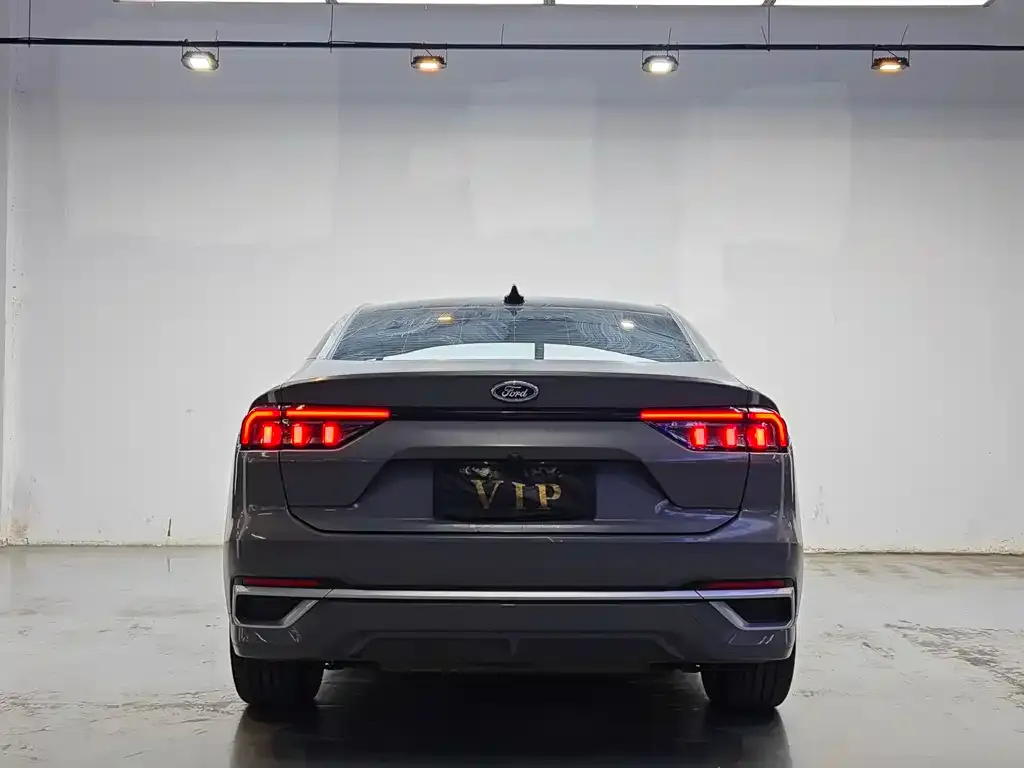 Ford Mondeo 2022 из CN, фото 3