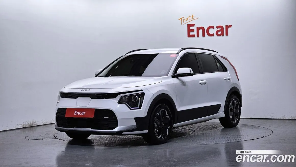 Kia Niro — фото 1