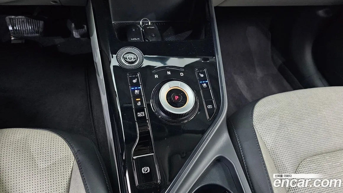 Kia Niro — фото 9