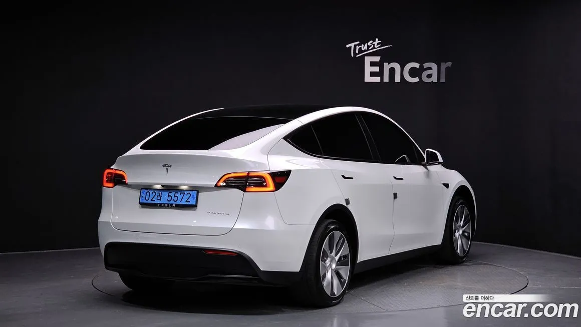 Tesla Model Y 2021 из KR, фото 2