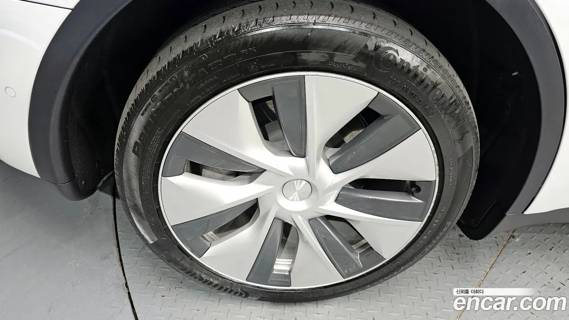 Tesla Model Y 2021 из KR, фото 5