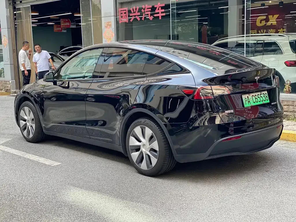 Tesla Model Y 2023 из CN, фото 4