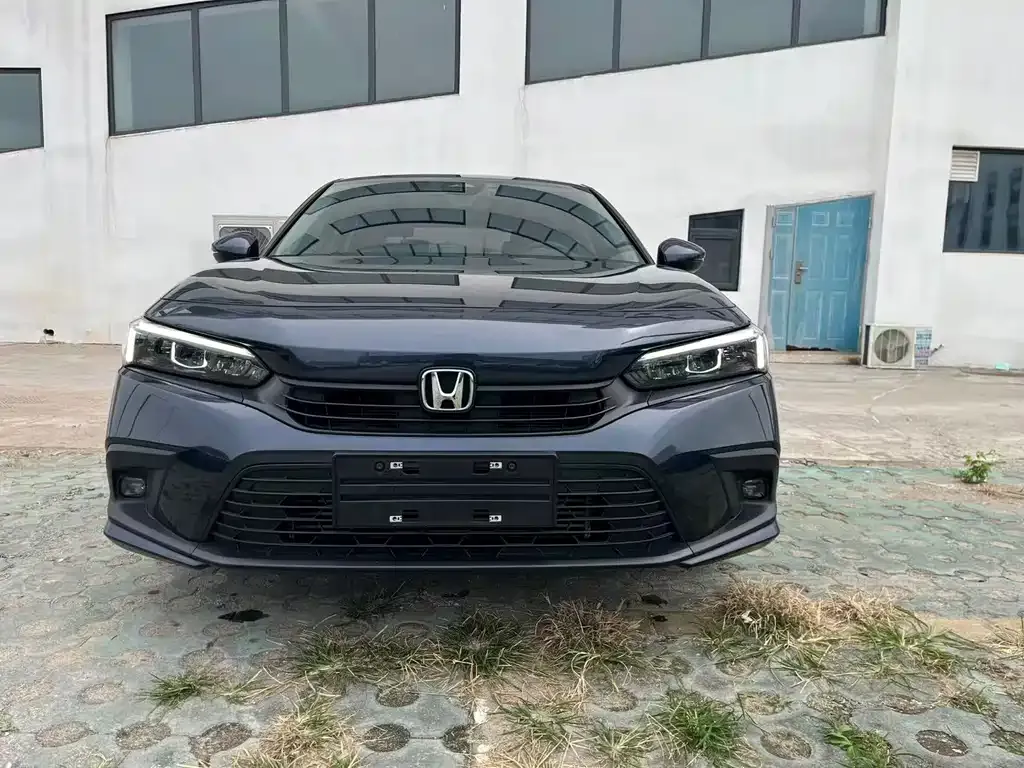 Honda Civic 2023 из CN, фото 2