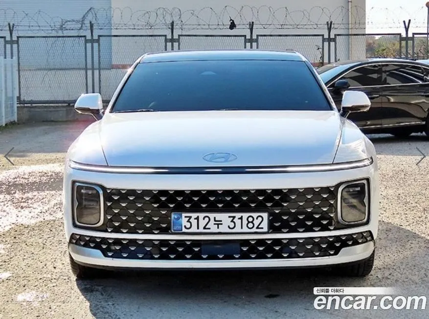 Hyundai Grandeur — фото 1