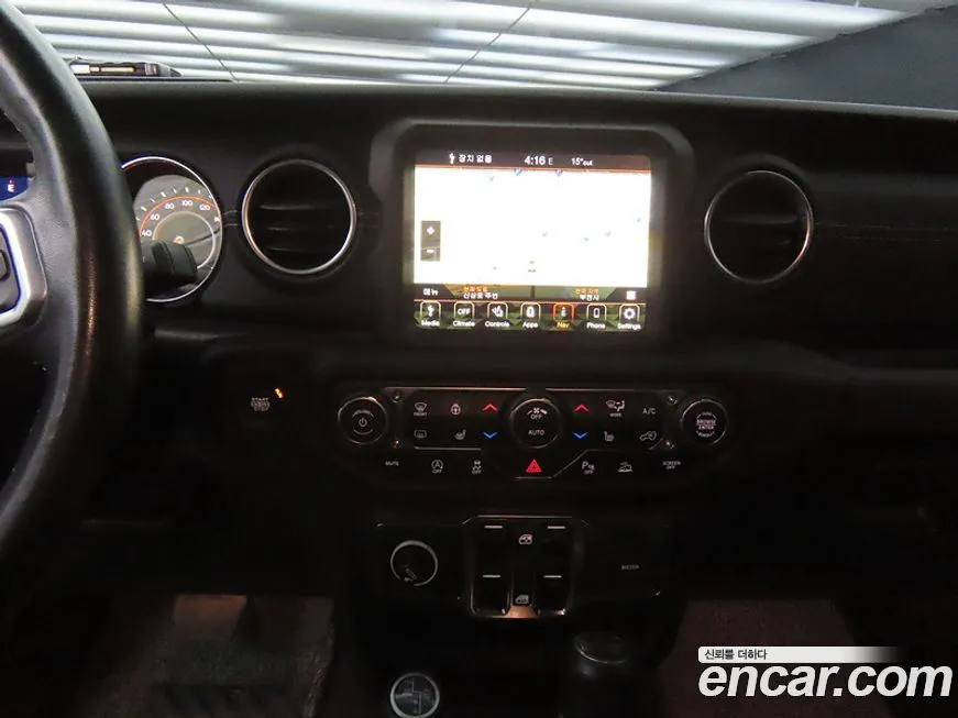 Jeep Wrangler 2021 из KR, фото 10