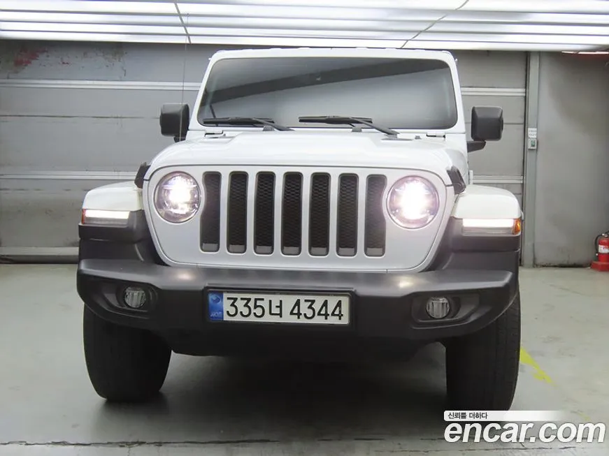 Jeep Wrangler 2021 из KR, фото 2