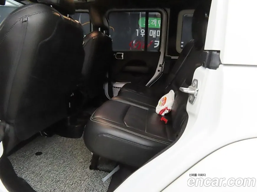 Jeep Wrangler 2021 из KR, фото 6