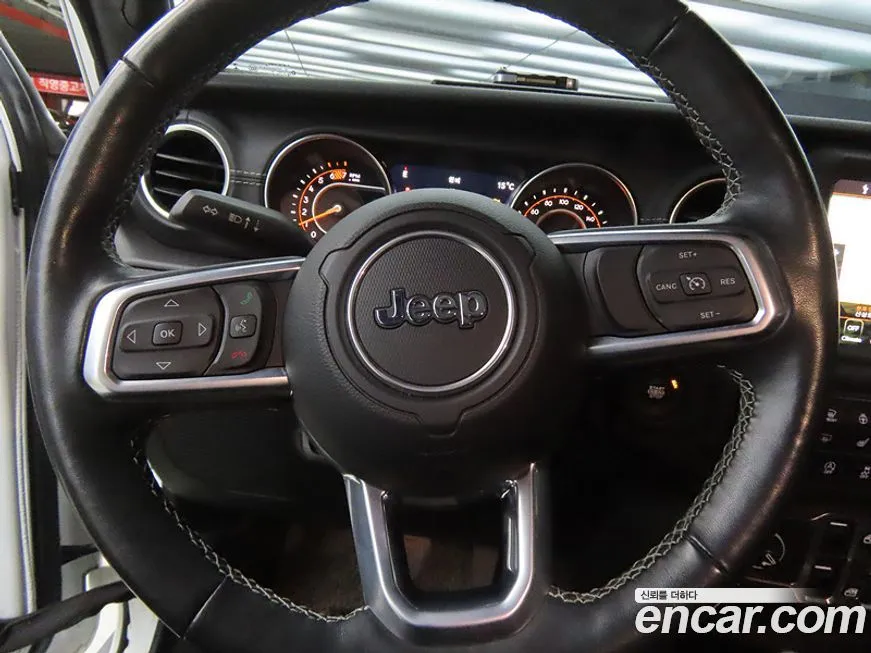 Jeep Wrangler 2021 из KR, фото 8