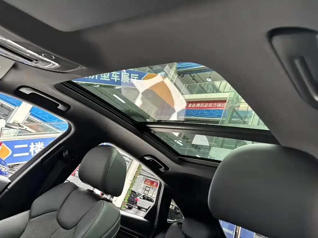 Audi Q5L Sportback 2021 из CN, фото 8