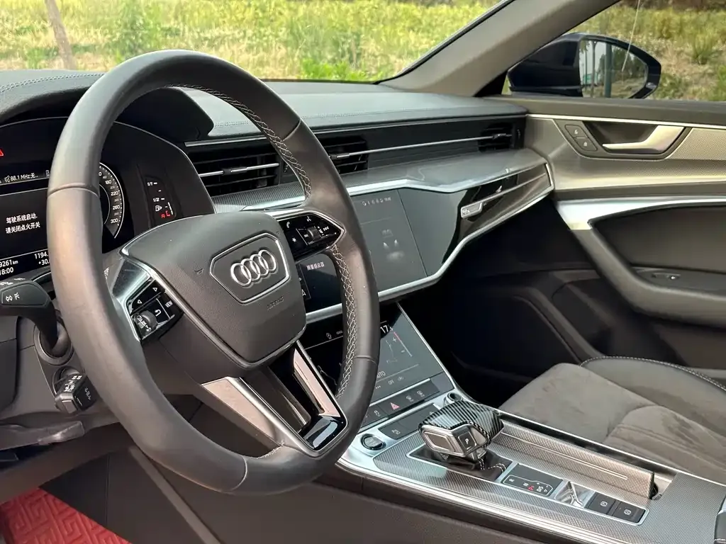 Audi A6L 2022 из CN, фото 6