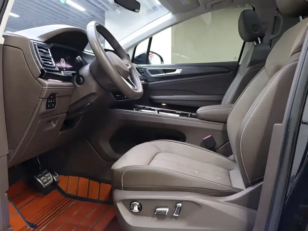 Volkswagen Viloran 2023 из CN, фото 4