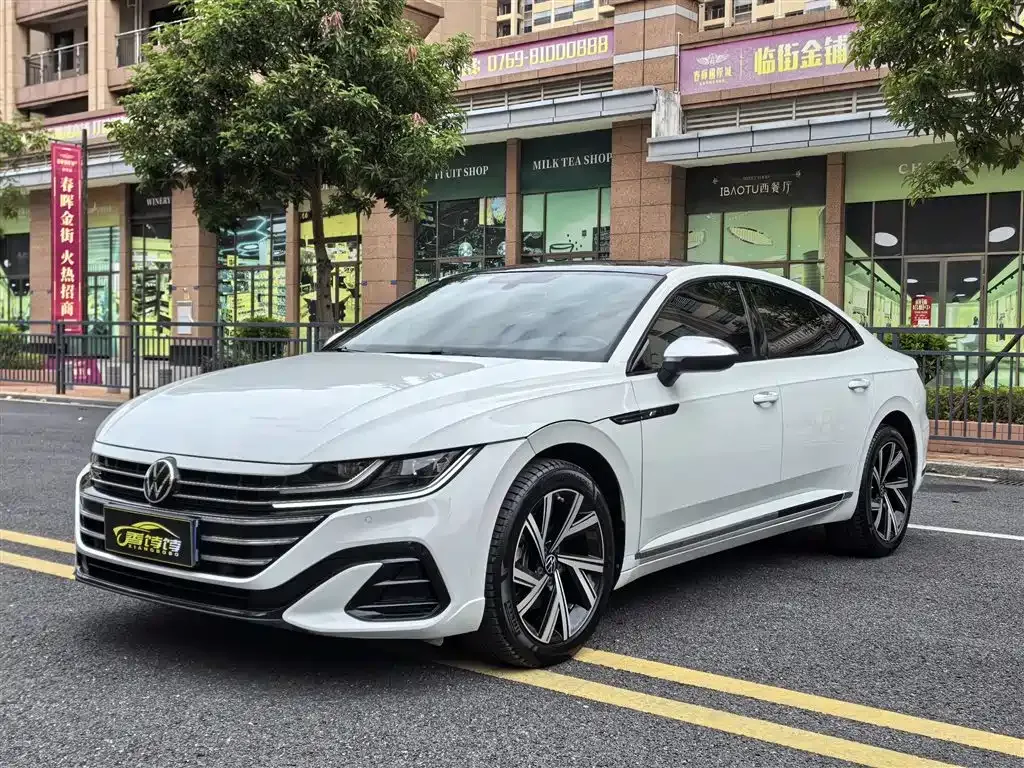 Volkswagen CC 2022 из CN, фото 2