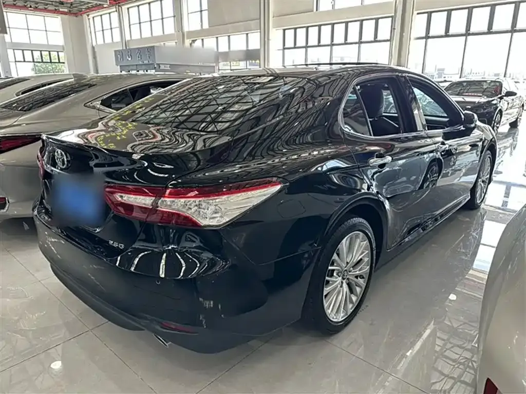 Toyota Camry 2021 из CN, фото 10