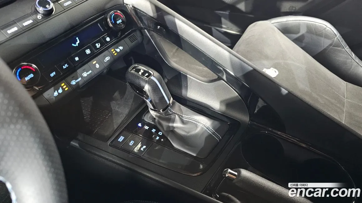 Hyundai AVANTE — фото 9