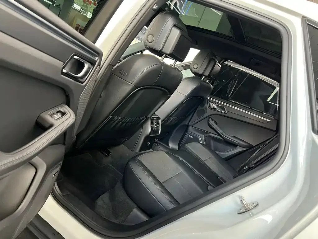 Porsche Macan 2022 из CN, фото 4