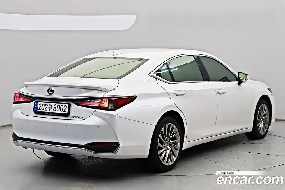 Lexus ES 2023 из KR, фото 2