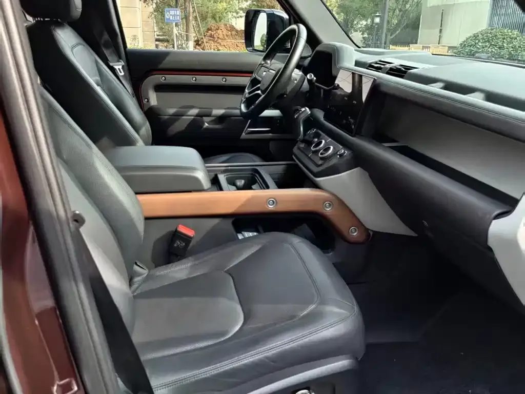 Land Rover Defender 2023 из CN, фото 5