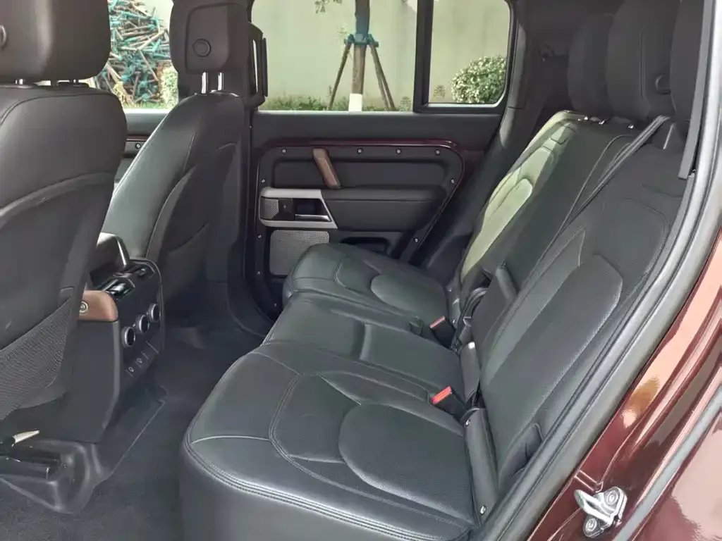 Land Rover Defender 2023 из CN, фото 6