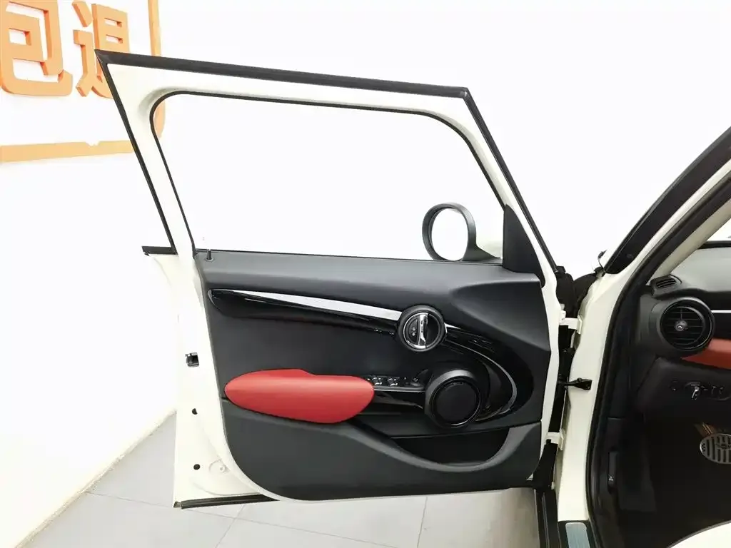 MINI Cooper (3-door) 2021 из CN, фото 8