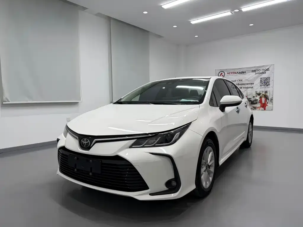 Toyota Corolla 2021 из CN, фото 1