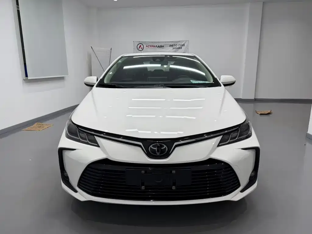 Toyota Corolla 2021 из CN, фото 2