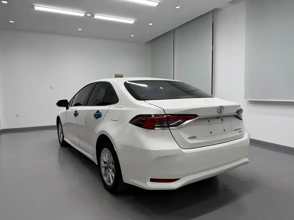 Toyota Corolla 2021 из CN, фото 4
