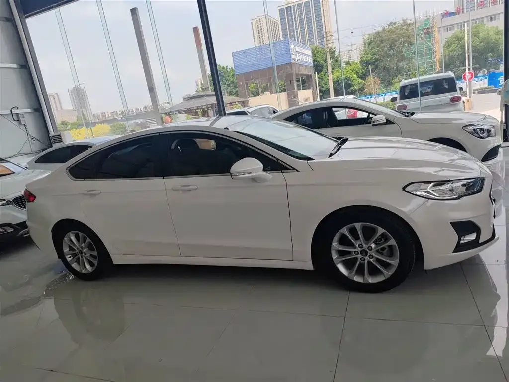 Ford Mondeo 2021 из CN, фото 6
