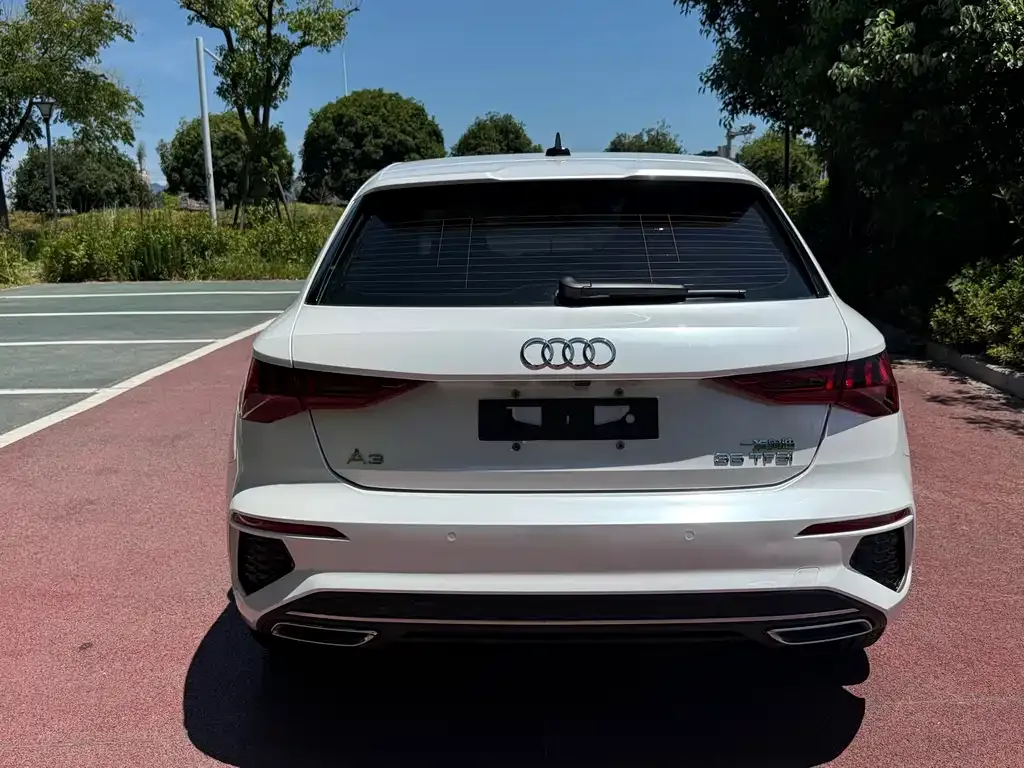 Audi A3 2023 из CN, фото 5