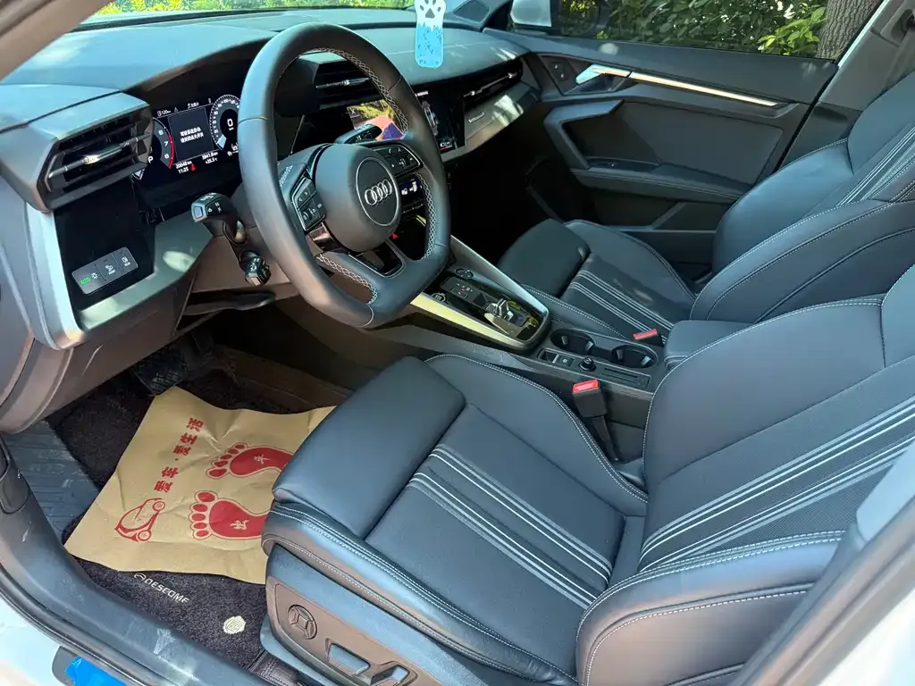 Audi A3 2023 из CN, фото 8