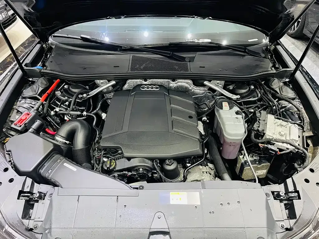 Audi A6L 2021 из CN, фото 8