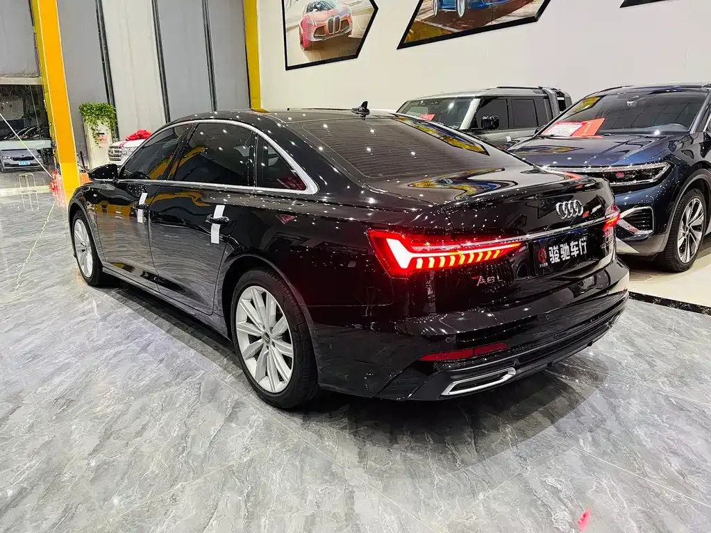 Audi A6L 2021 из CN, фото 9