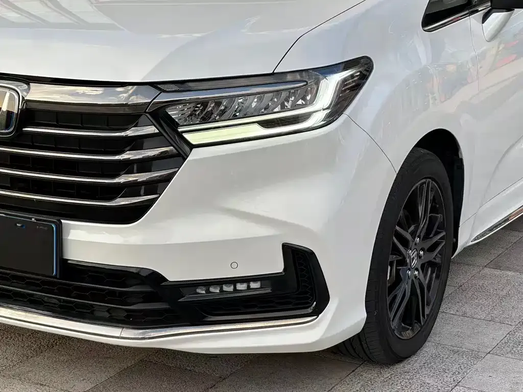 Honda Odyssey — фото 10
