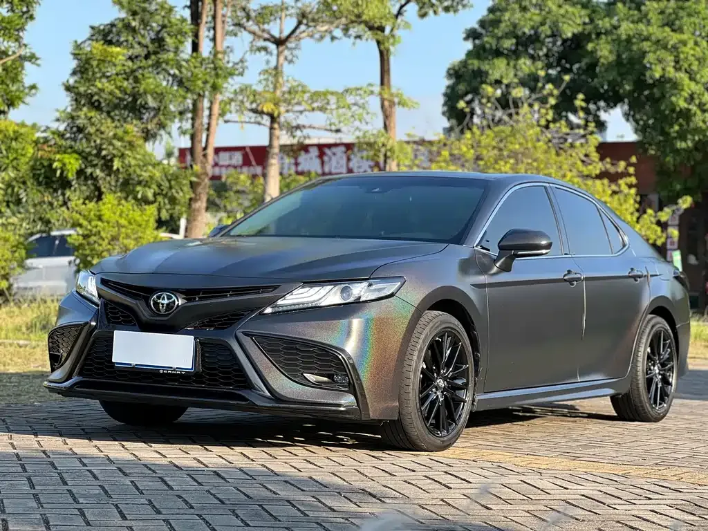 Toyota Camry 2023 из CN, фото 1