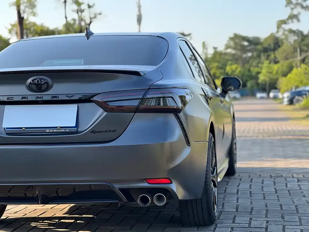 Toyota Camry 2023 из CN, фото 10