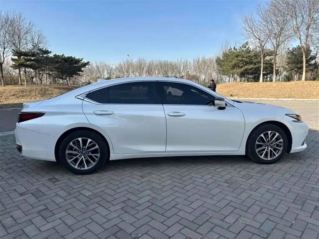 Lexus ES 2024 из CN, фото 6