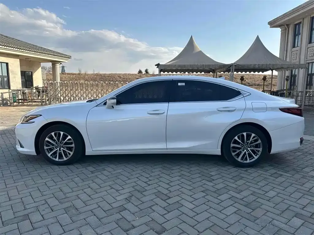 Lexus ES 2024 из CN, фото 7