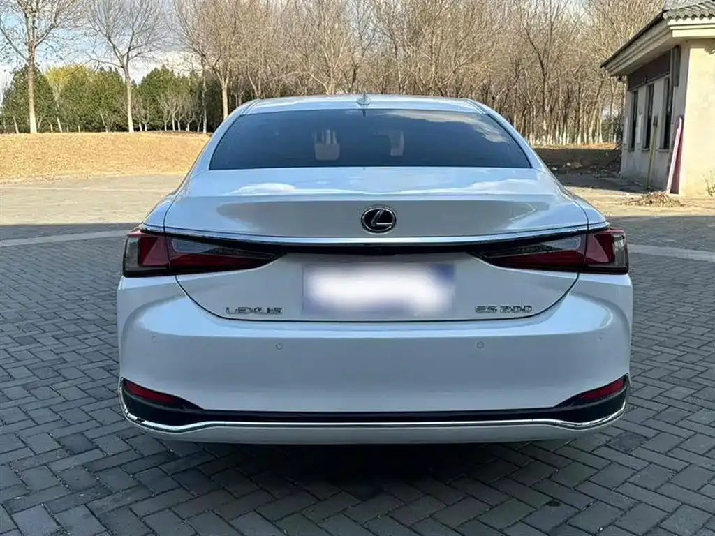 Lexus ES 2024 из CN, фото 9
