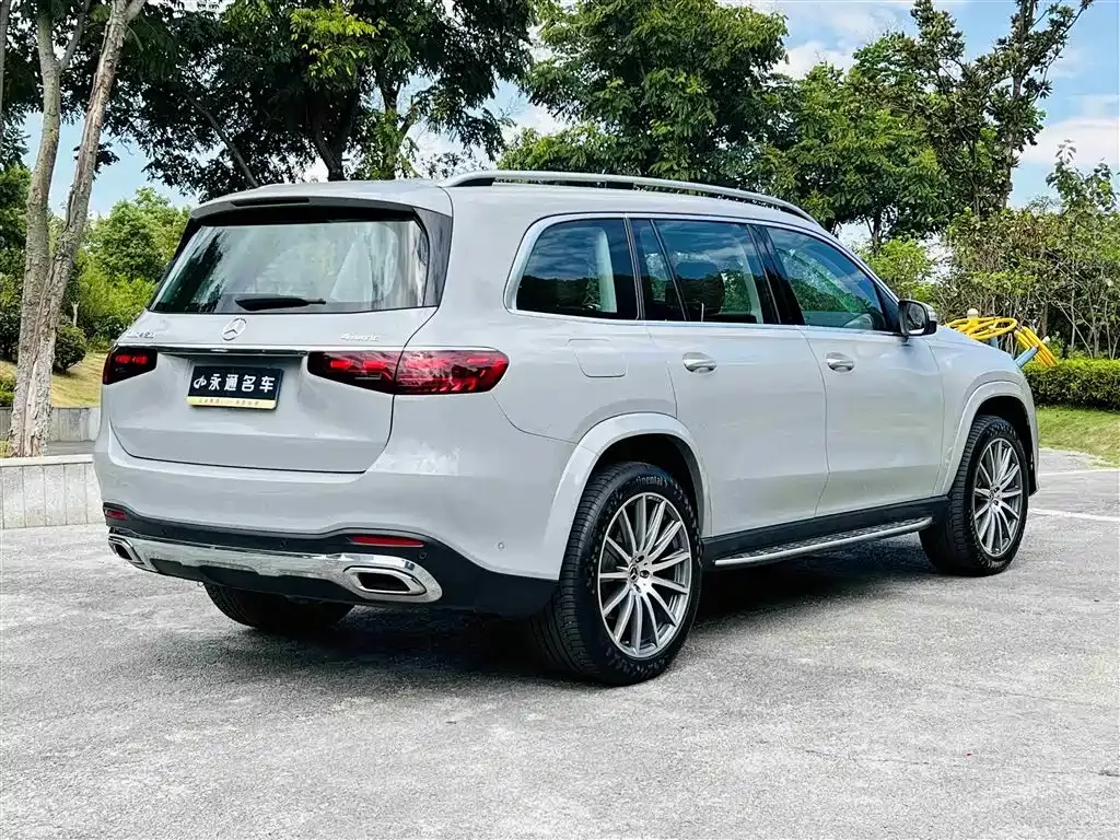 Mercedes-Benz GLS — фото 4