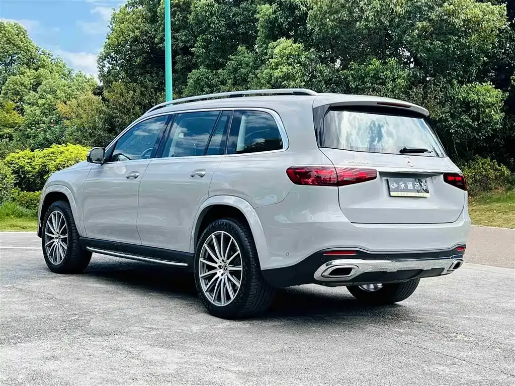 Mercedes-Benz GLS — фото 6