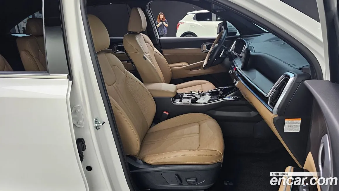 Kia Sorento — фото 10